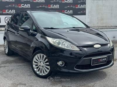 Ford Fiesta 5 porte Titanium Nero usata Giugliano in Campania