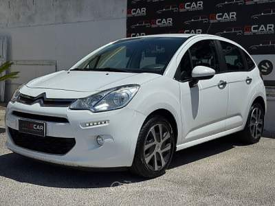 Citroen C3 PureTech 82 Exclusive Bianco usata Giugliano in Campania