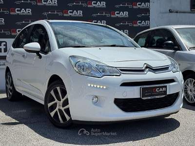Citroen C3 PureTech 82 Exclusive Bianco usata Giugliano in Campania