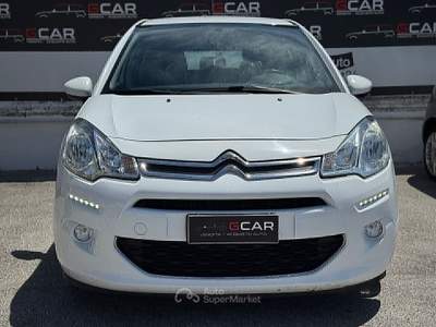 Citroen C3 PureTech 82 Exclusive Bianco usata Giugliano in Campania