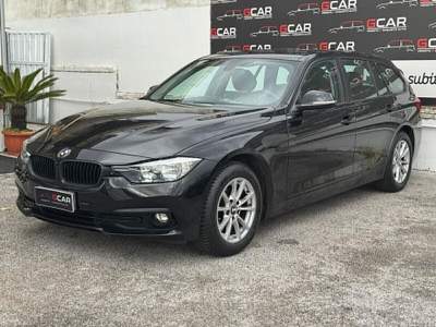 BMW Serie 3 320d 316 320d Touring Luxury Nero usata Giugliano in Campania