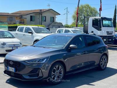 Ford Focus 1.0 EcoBoost Hybrid 125 CV 5p. ST-Line Grigio usata Massarosa