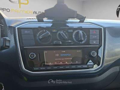 Volkswagen up! up! 5p 2017 5p 1.0 evo Move 65cv Bianco usata Pompei