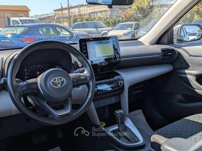 Toyota Yaris Cross Business 1.5h 116cv(92cv) E-CVT FWD Bianco usata Roma