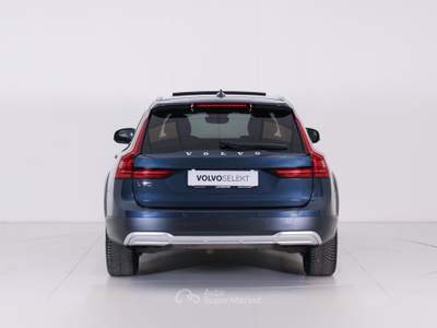 Volvo V90 Cross Country B4 (d) 197CV AWD AUT ULTIMATE Blu/Azzurro usata Bassano del Grappa