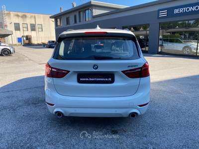 BMW Serie 2 Gran Tourer 220i 220i Gran Tourer Advantage aut. Bianco usata Alonte