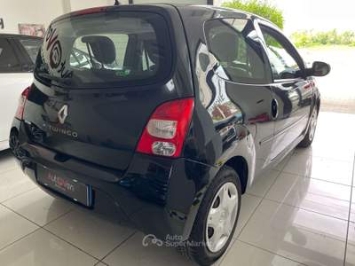Renault Twingo Twingo II 2007 1.2 lev Dynamique CL 75cv Nero usata Lonate Pozzolo