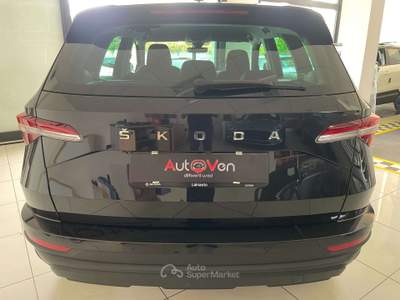Skoda Karoq Karoq 2022 2.0 tdi evo Style 115cv dsg Nero usata Lonate Pozzolo