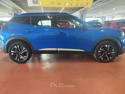 Peugeot 2008 II 2020 Benzina 1.2 puretech Allure s&s 130cv eat8 Blu/Azzurro usata Monza