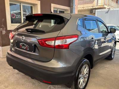 Nissan Qashqai  1.5 dCi Business Grigio usata Priolo Gargallo