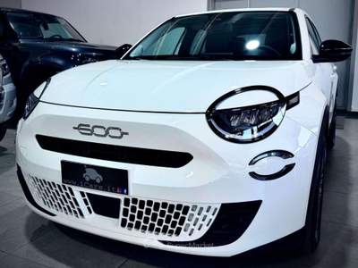 Fiat 600 1.2 110CV Hybrid Bianco usata Napoli