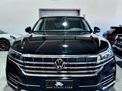 Volkswagen Touareg 3.0 V6 TDI 231CV 4Motion Tiptronic Nero usata Napoli