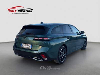 Peugeot 308 308 BlueHDi 130 EAT6 S&S SW Allure Verde usata San Severo
