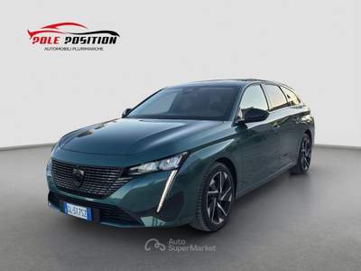 Peugeot 308 308 BlueHDi 130 EAT6 S&S SW Allure Verde usata San Severo