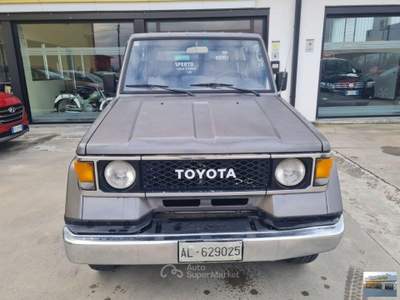 Toyota Land Cruiser 2.4 turbodiesel SW LJ70 Grigio usata Casatisma