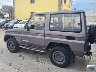 Toyota Land Cruiser 2.4 turbodiesel SW LJ70 Grigio usata Casatisma