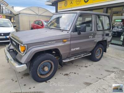 Toyota Land Cruiser 2.4 turbodiesel SW LJ70 Grigio usata Casatisma
