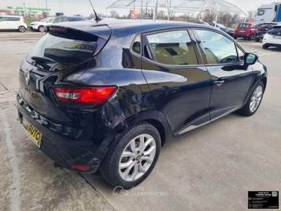 Renault Clio TCe 12V 90CV GPL 5p. Moschino Int. Nero usata Casatisma