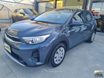 Kia Stonic 1.2 MPI 84 CV Style Grigio usata Casatisma