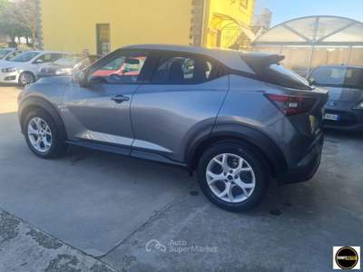 Nissan Juke Benzina-Neopatentati-Anno 2022 Argento usata Casatisma