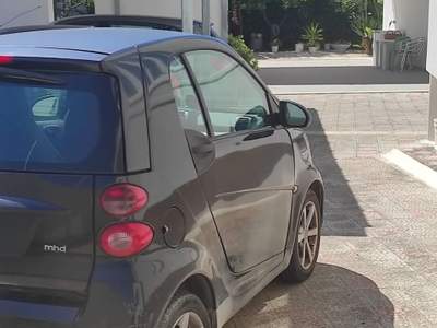 Smart ForTwo 52 kW MHD coupé pure Nero usata Bari