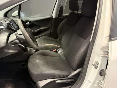 Peugeot 208 BlueHDi 75 CV Van Active 2 POSTI Bianco usata Este