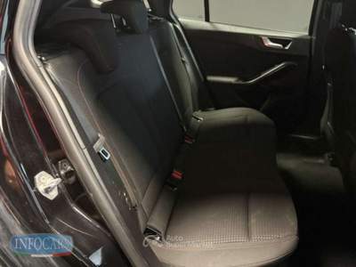 Ford Focus SW 1.0 EcoBoost 155 CV Powershift ST-line Nero usata Este
