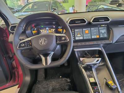 MG ZS