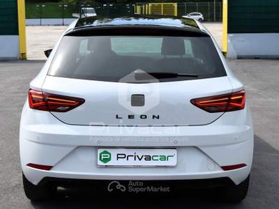 Seat Leon SEAT Leon 1.5 TGI DSG 5p. XCELLENCE Bianco usata Macerata