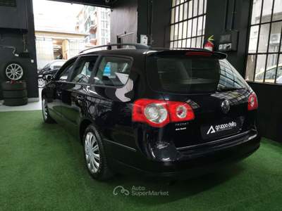 Volkswagen Passat Passat Variant 1.6 Trendline GPL Nero usata Torino