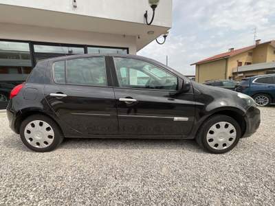 Renault Clio SporTour Luxe Nero usata Tricesimo