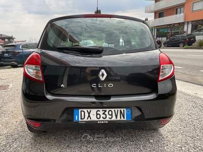 Renault Clio SporTour Luxe Nero usata Tricesimo