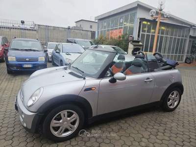 MINI Cooper Mini II R52 Cabrio 1.6 Argento usata Milano