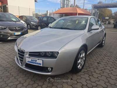 Alfa Romeo 159 159 Berlina 1.9 jts Progression 160cv Argento usata Milano
