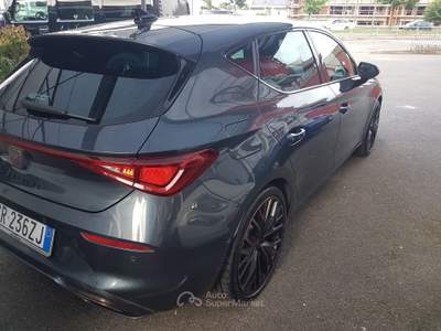 Cupra Leon Vettura in contovendita Grigio usata Treviglio