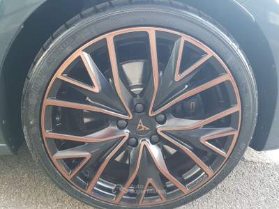 Cupra Leon Vettura in contovendita Grigio usata Treviglio