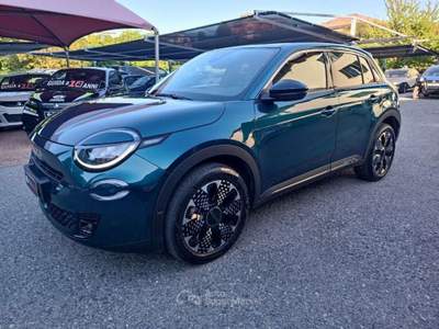 Fiat 600 Hybrid 100 CV DCT MHEV La Prima Blu/Azzurro usata Varese
