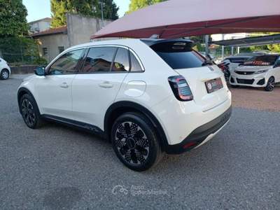 Fiat 600 Hybrid 100 CV DCT MHEV La Prima Bianco usata Varese