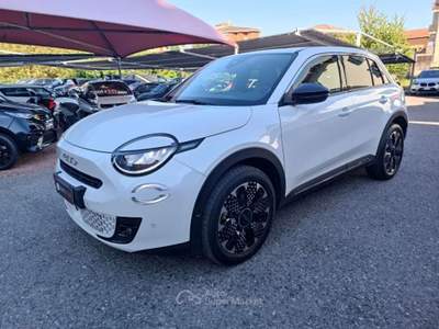 Fiat 600 Hybrid 100 CV DCT MHEV La Prima Bianco usata Varese