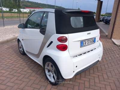 Smart ForTwo Smart 1.0 Cabrio MHD Pulse Automatica Bianco usata Corciano