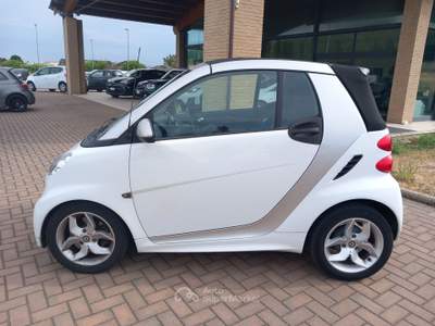 Smart ForTwo Smart 1.0 Cabrio MHD Pulse Automatica Bianco usata Corciano