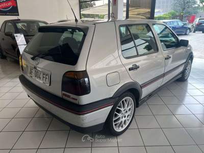 Volkswagen Golf Golf III 5p 2.0 16v 20 Years Edition ISCITTA ASI Argento usata Caravaggio