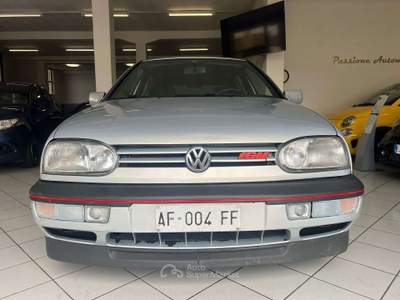 Volkswagen Golf Golf III 5p 2.0 16v 20 Years Edition ISCITTA ASI Argento usata Caravaggio