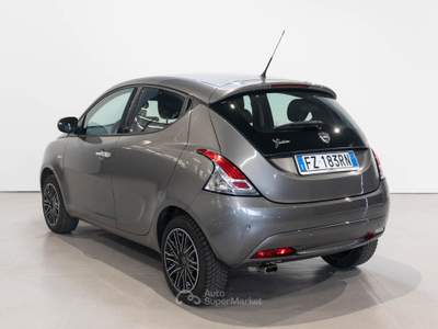 Lancia Ypsilon 5 porte S&S Gold Argento usata Brescia