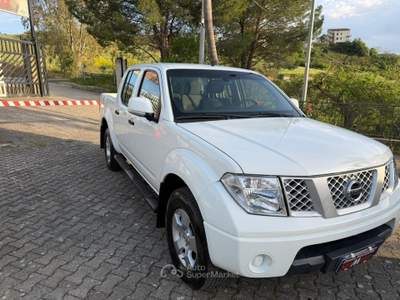 Nissan Navara NISSAN NAVARA 2.5 DCI 190 CV ANNO 2012  4 PORTE Bianco usata Corleone