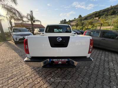 Nissan Navara NISSAN NAVARA 2.5 DCI 190 CV ANNO 2012  4 PORTE Bianco usata Corleone