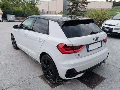 Audi A1 A1 II Sportback 30 1.0 tfsi S Line Edition 110cv s-tronic Bianco usata Osimo