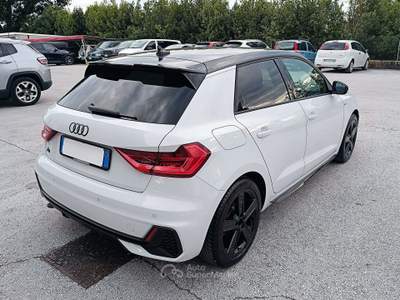 Audi A1 A1 II Sportback 30 1.0 tfsi S Line Edition 110cv s-tronic Bianco usata Osimo
