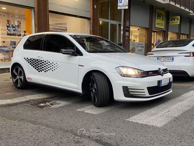 Volkswagen Golf VW Golf 2.0 TSI GTI Sport #10640 Bianco usata Torino