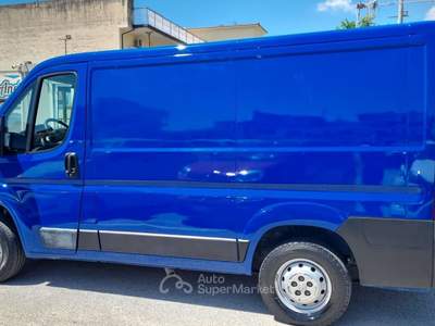Peugeot Boxer 33 2.2 BlueHDi 140 S&S PM-TN Furgone Blu/Azzurro usata San Giuseppe Vesuviano